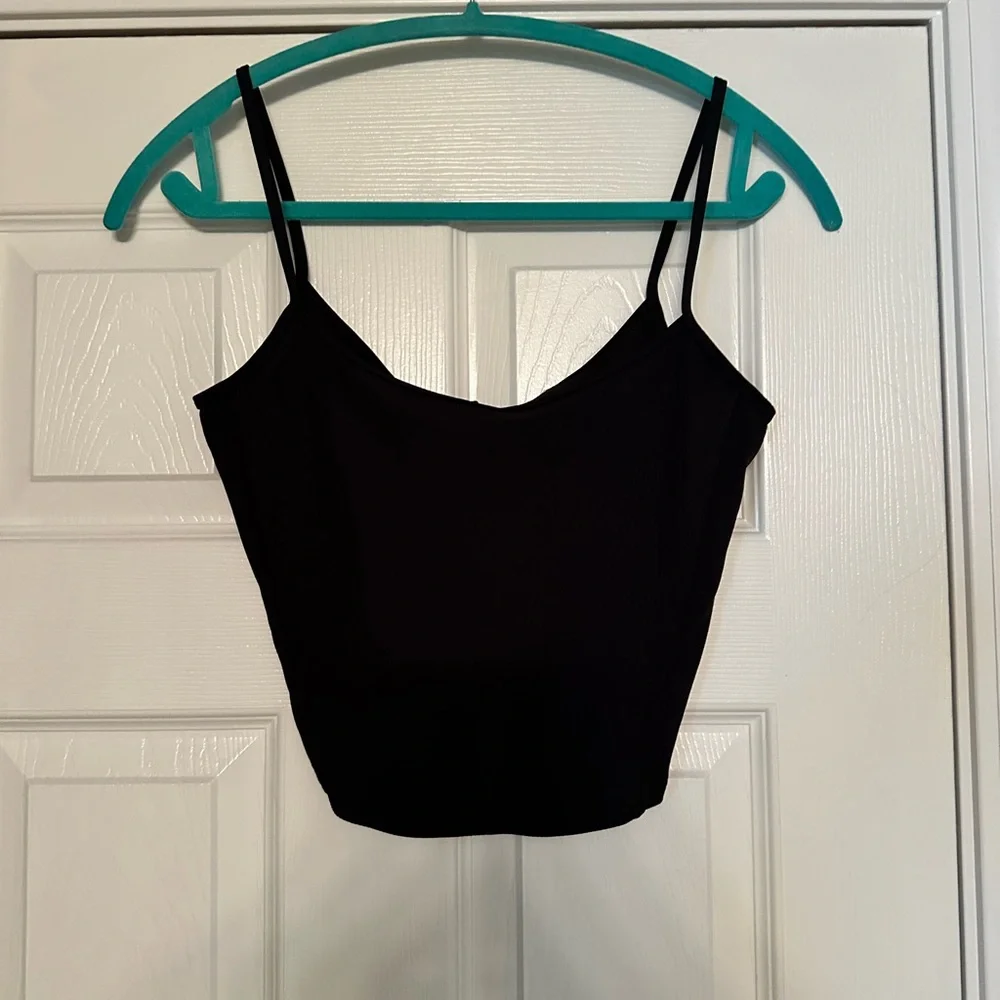 Lululemon twist back crop top - Picture 4 of 5